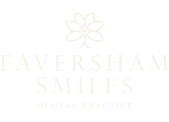 Faversham Smiles Logo